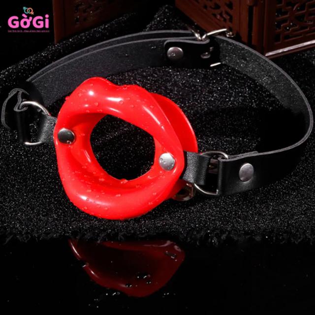 Dây Đeo Bịt Miệng Môi Silicone Màu Đỏ Đen – Phụ Kiện Đeo Điều Chỉnh