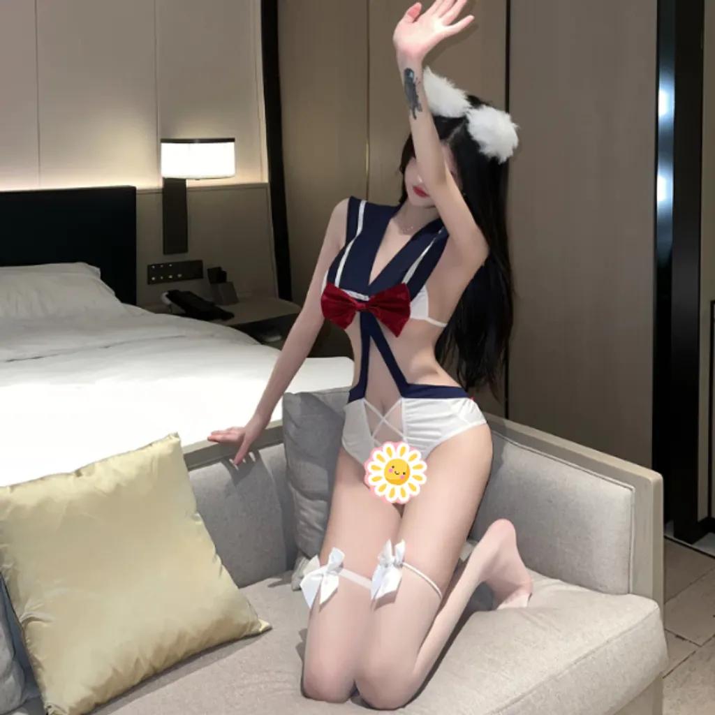 Bodysuit học sinh liền thân phối nơ đỏ xinh dễ thương đồ cosplay thủy thủ xanh 1 mảnh hở lưng gợi cảm N927