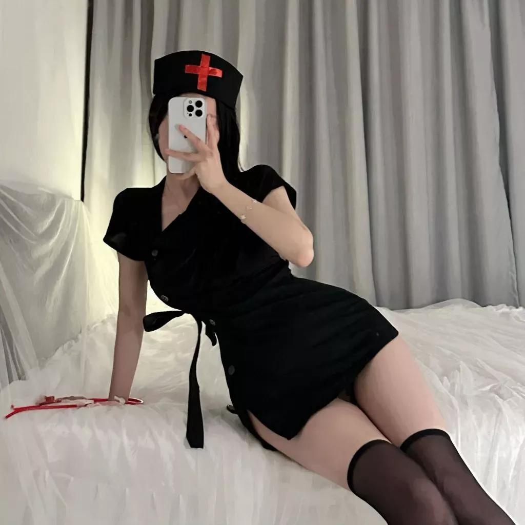 Cosplay nữ y tá xẻ tà đùi kèm nón gợi cảm đáng yêu váy ngủ điều dưỡng 2 màu hồng đen dễ thương quyến rũ N753