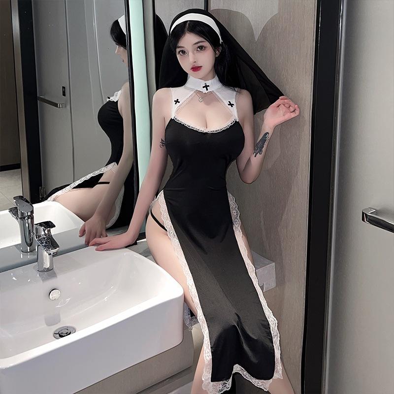 Cosplay tu nữ sexy khoét ngực kèm chip lọt khe gợi cảm trang phục ma sơ 2 mảnh đen trắng quyến rũ  N394  HCM