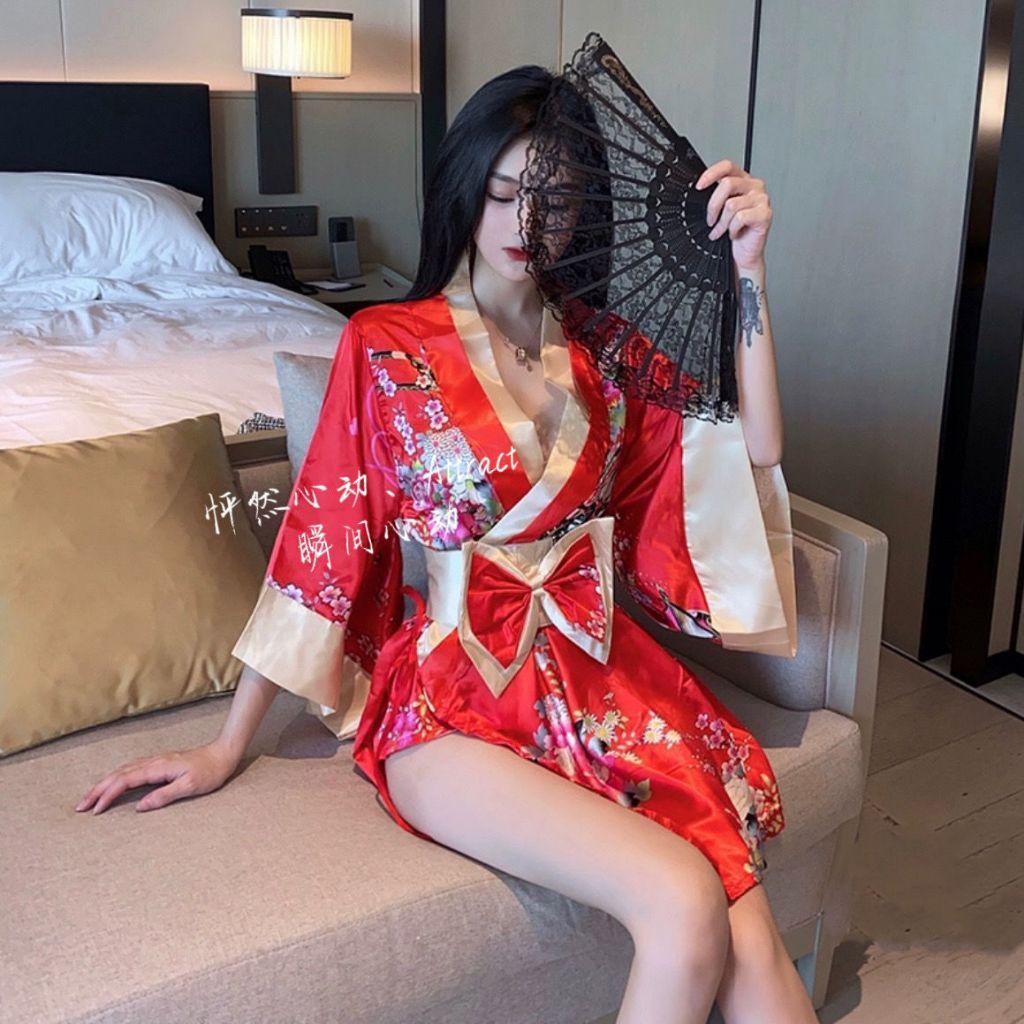 Đồ ngủ kimono Nhât Bản xẻ ngực gợi cảm tinh tế cosplay sexy áo choàng ngủ hoa anh đào quyến rũ ngọt ngào  N844