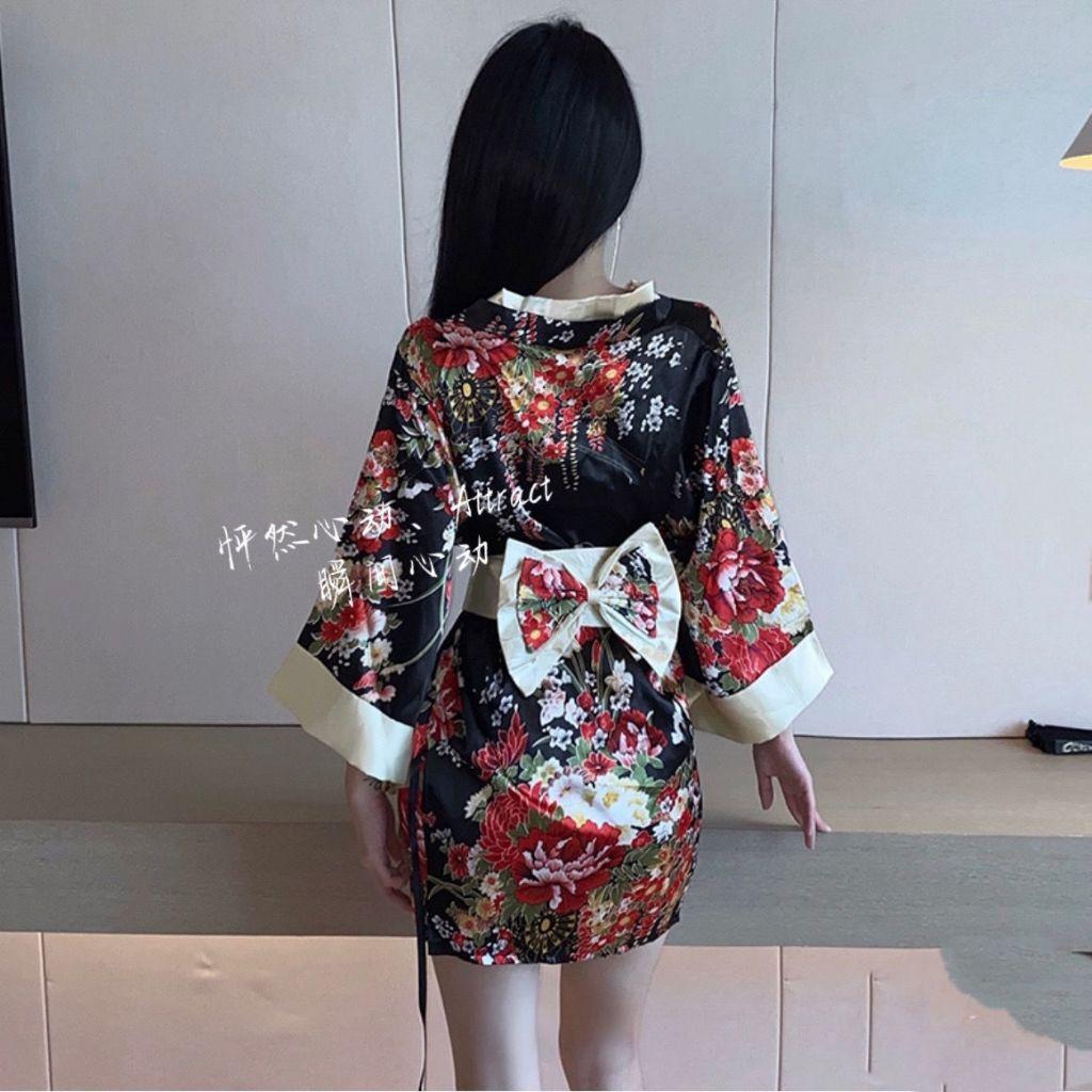Đồ ngủ kimono Nhât Bản xẻ ngực gợi cảm tinh tế cosplay sexy áo choàng ngủ hoa anh đào quyến rũ ngọt ngào  N844