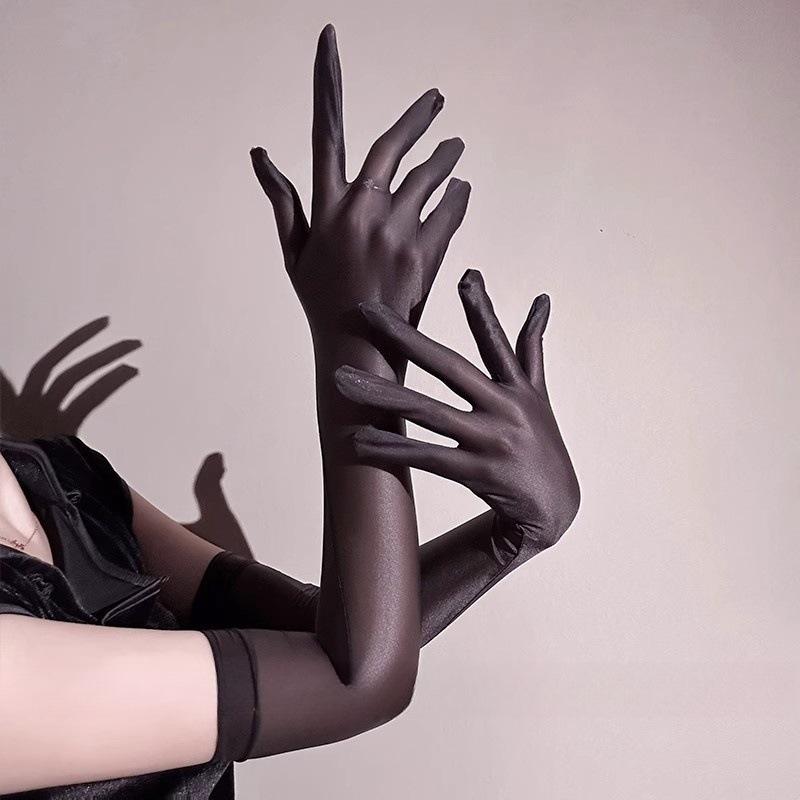 Găng tay lụa bóng đen trắng siêu mịn quyến rũ bao tay cô dâu phối đồ cosplay đi tiệc cực xinh gợi cảm  T519