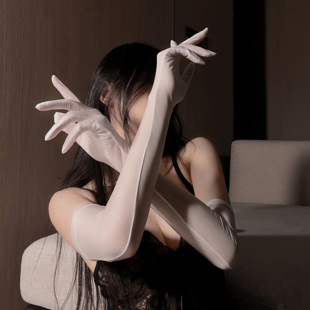 Găng tay lụa bóng đen trắng siêu mịn quyến rũ bao tay cô dâu phối đồ cosplay đi tiệc cực xinh gợi cảm  T519
