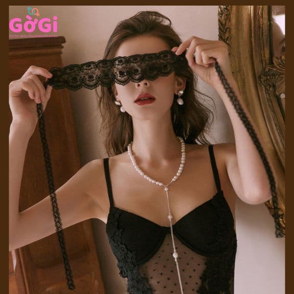 Bịch mắt ren sang trọng 2 màu đen trắng