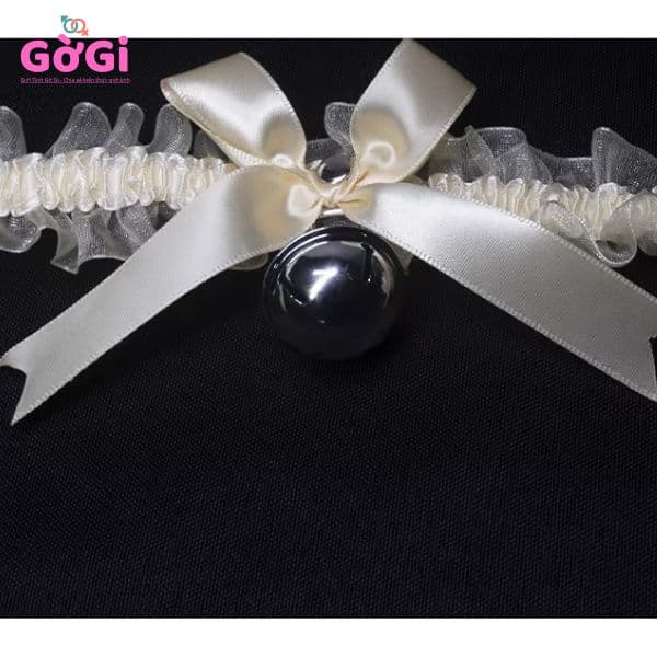 Vòng đeo cổ thắt nơ có chuông 2 màu trắng đen